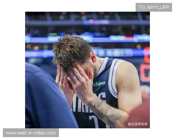 东契奇突破底线上篮得手,独行侠再添关键球 东契奇突破底线上篮得手,独行侠再添关键球